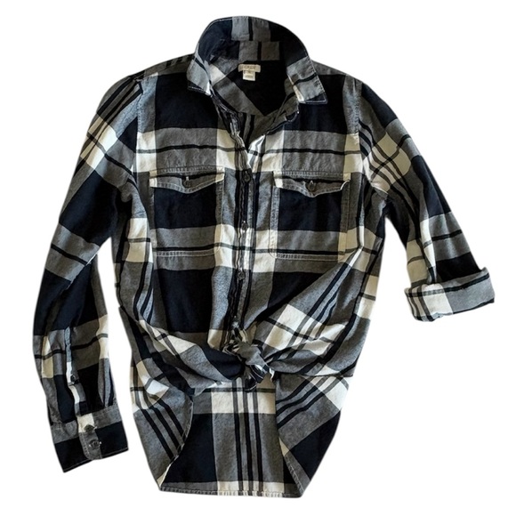 J. Crew Women’s Med Black & White Plaid Button Down Long Sleeve Shirt - Picture 2 of 9